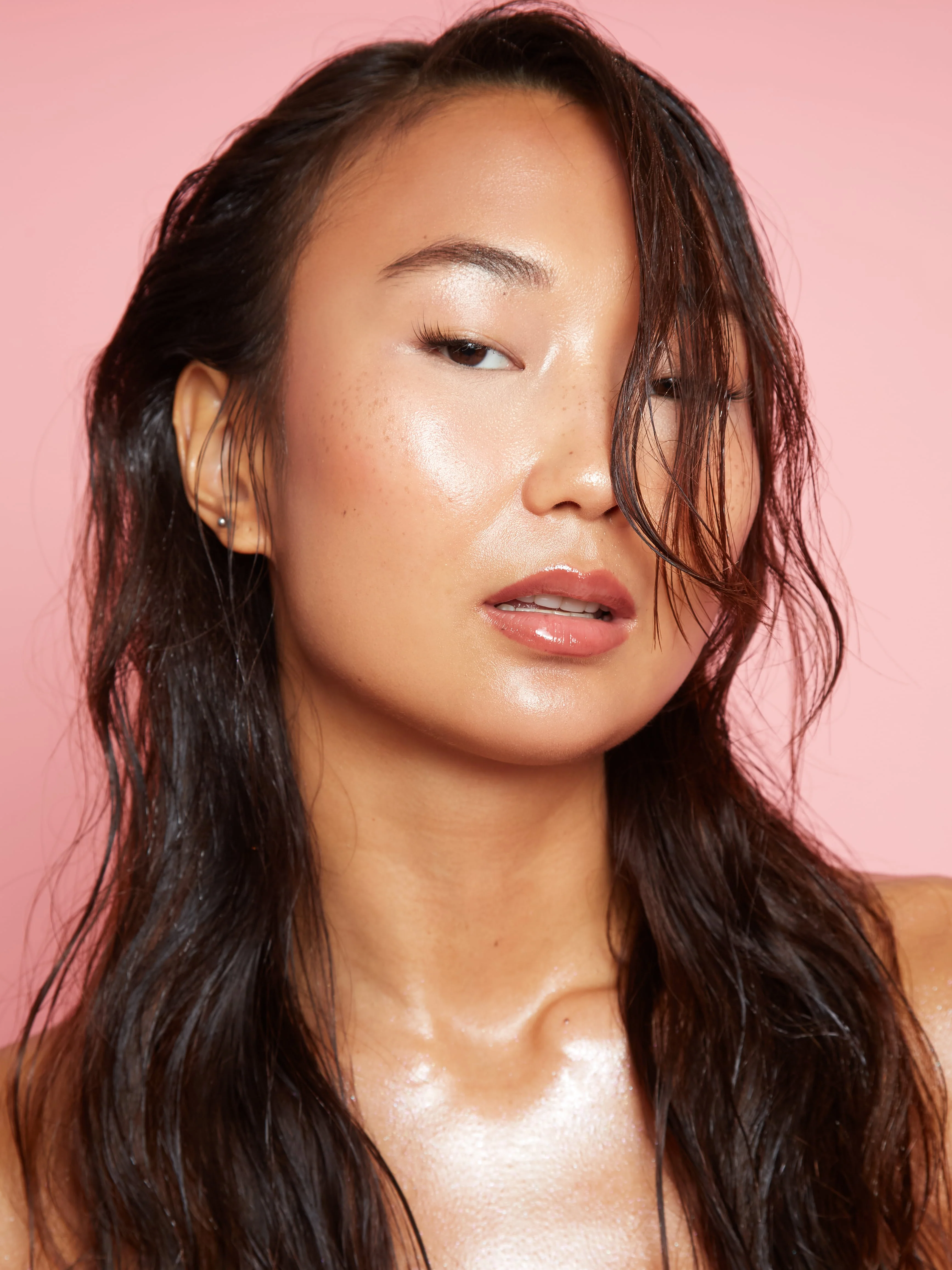 Cheek Of It Liquid Highlighter - Image 17